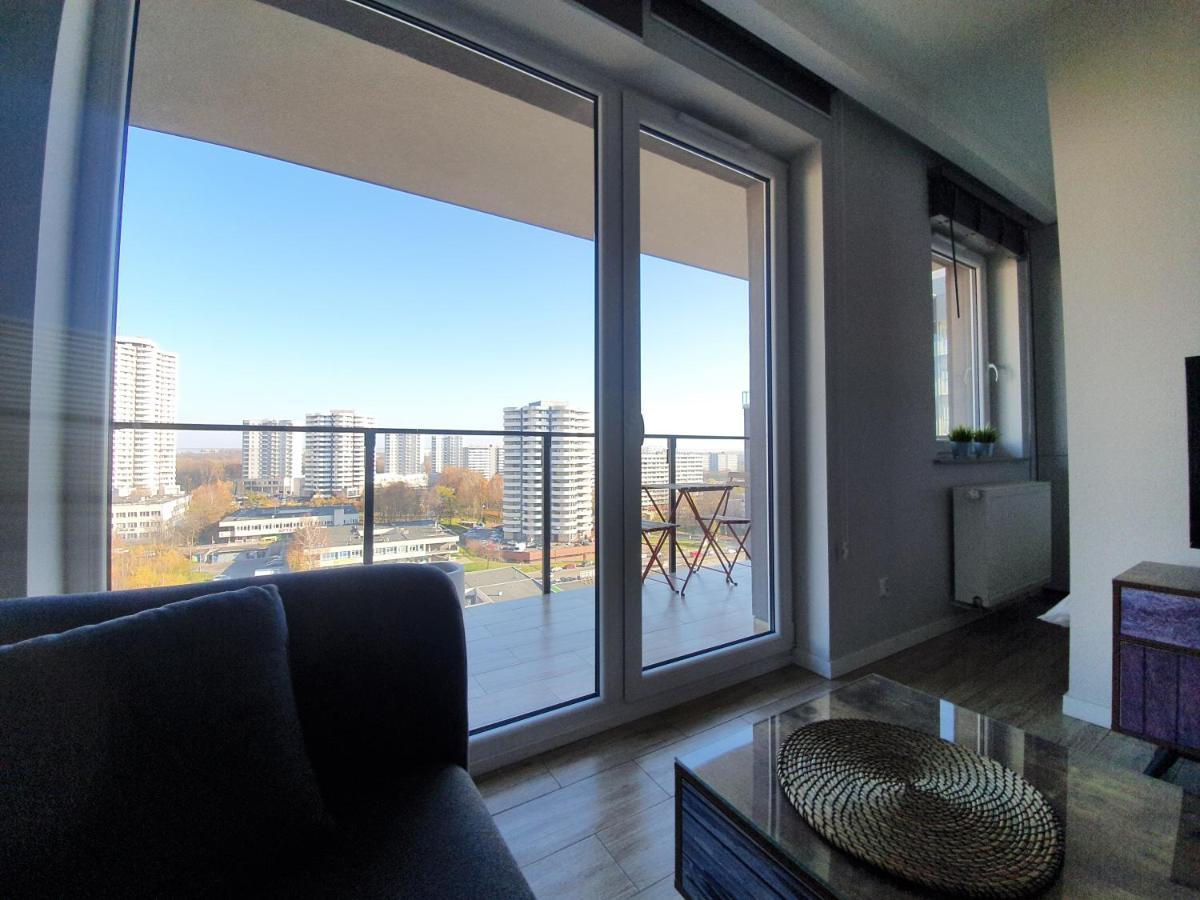 Apartament Wsrod 1000Cy Swiatel - Z Parkingiem W Hali Garazowej- Duzy Balkon Z Lezakami - Piekny Widok Noca Na Panorame Tysiaclecia Katowice Exterior photo